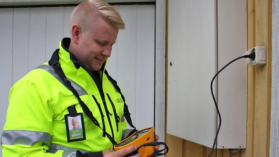 Sähköauton kotilatauslaitteen asentaminen omakotitaloon 2 Ennen kotilatauslaitteen asennusta suoritetaan lataustapakartoitus